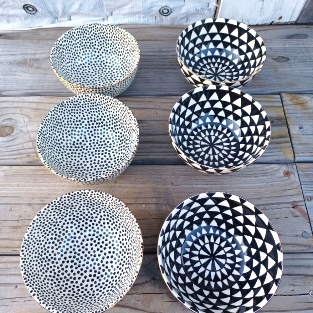 6 Thyme & Table Black Dots & Medallion Stoneware Bowls